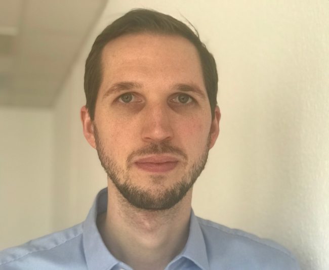 Felix Schleife hat an der Martin-Luther-Universität Halle-Wittenberg Jura und Wirtschaftsrecht studiert und sein Referendariat beim Landgericht Halle absolviert. Seit Ende Juni 2021 ist er Referent für die Zentraldateien und das Auswertesystem der Safe-Server im Landesverwaltungsamt Sachsen-Anhalt. Foto: BzGw/privat