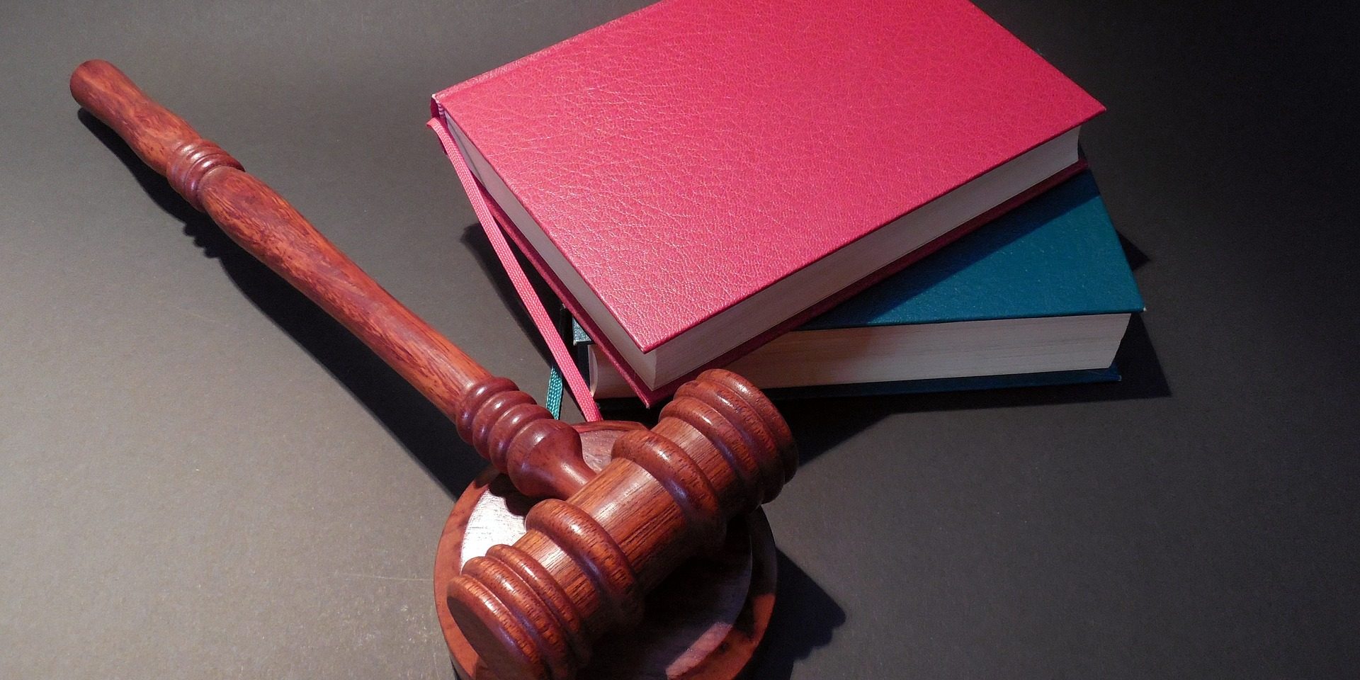 Richterhammer_succo_pixabay.com